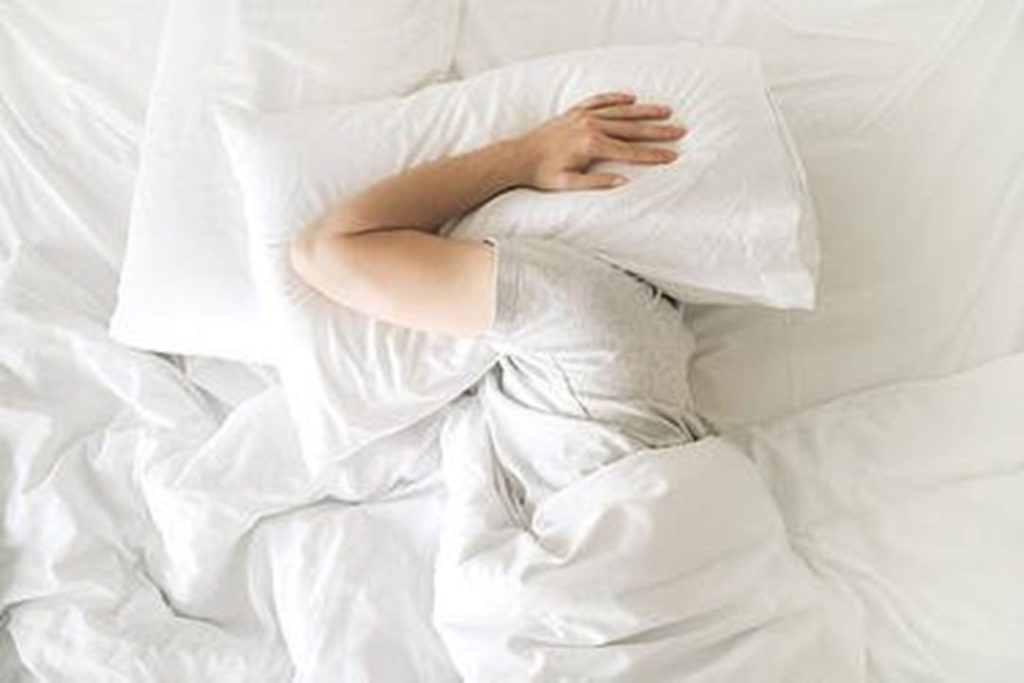 A New Sleep Study Overturns Beliefs on Obesity & Sleep