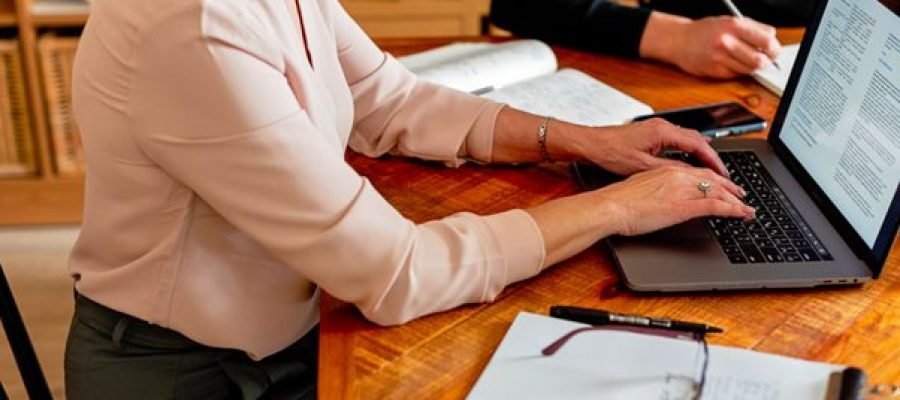 Sitting Up Straight Is Now Easier Than Ever: The Benefits of Improved Posture